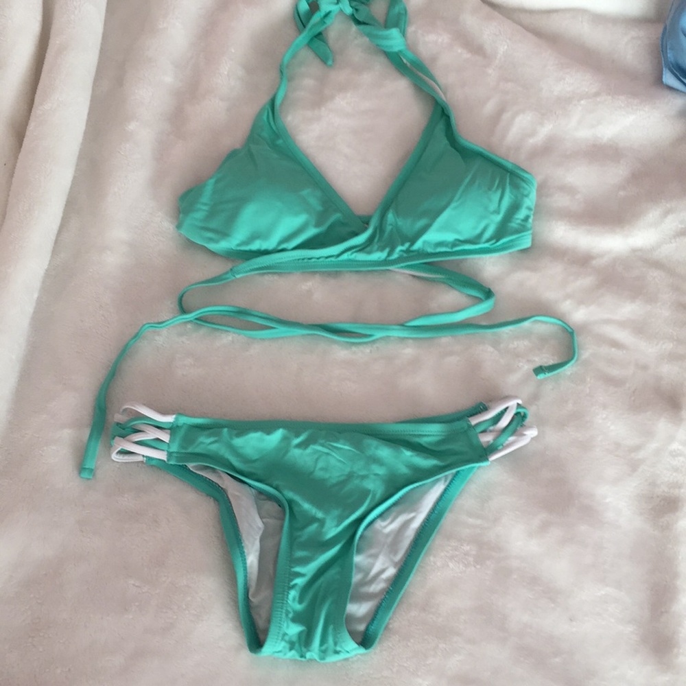 Super cute Mint bikini 🌟